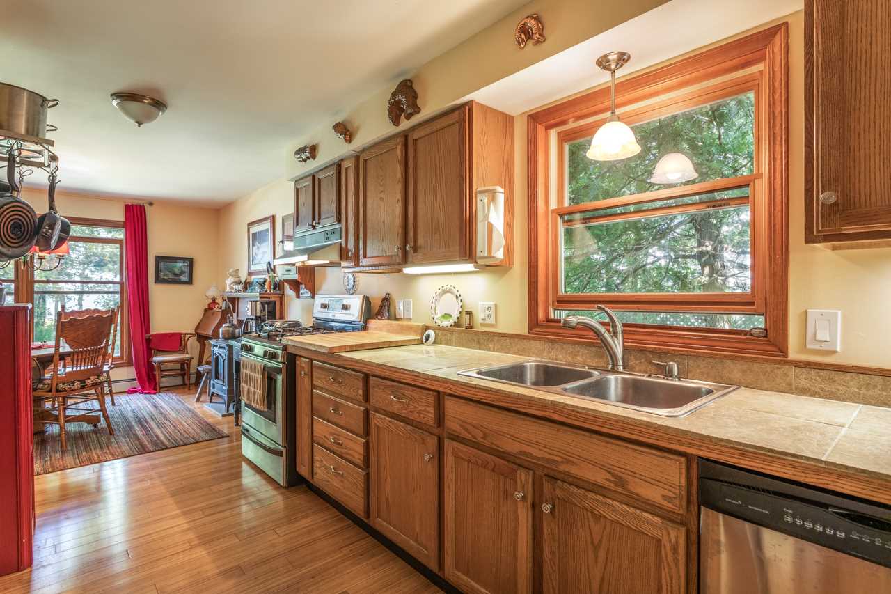 6801 East Birch Point Road Traverse City, MI 49684 - Photo 11 of 66 1881300-10.JPG