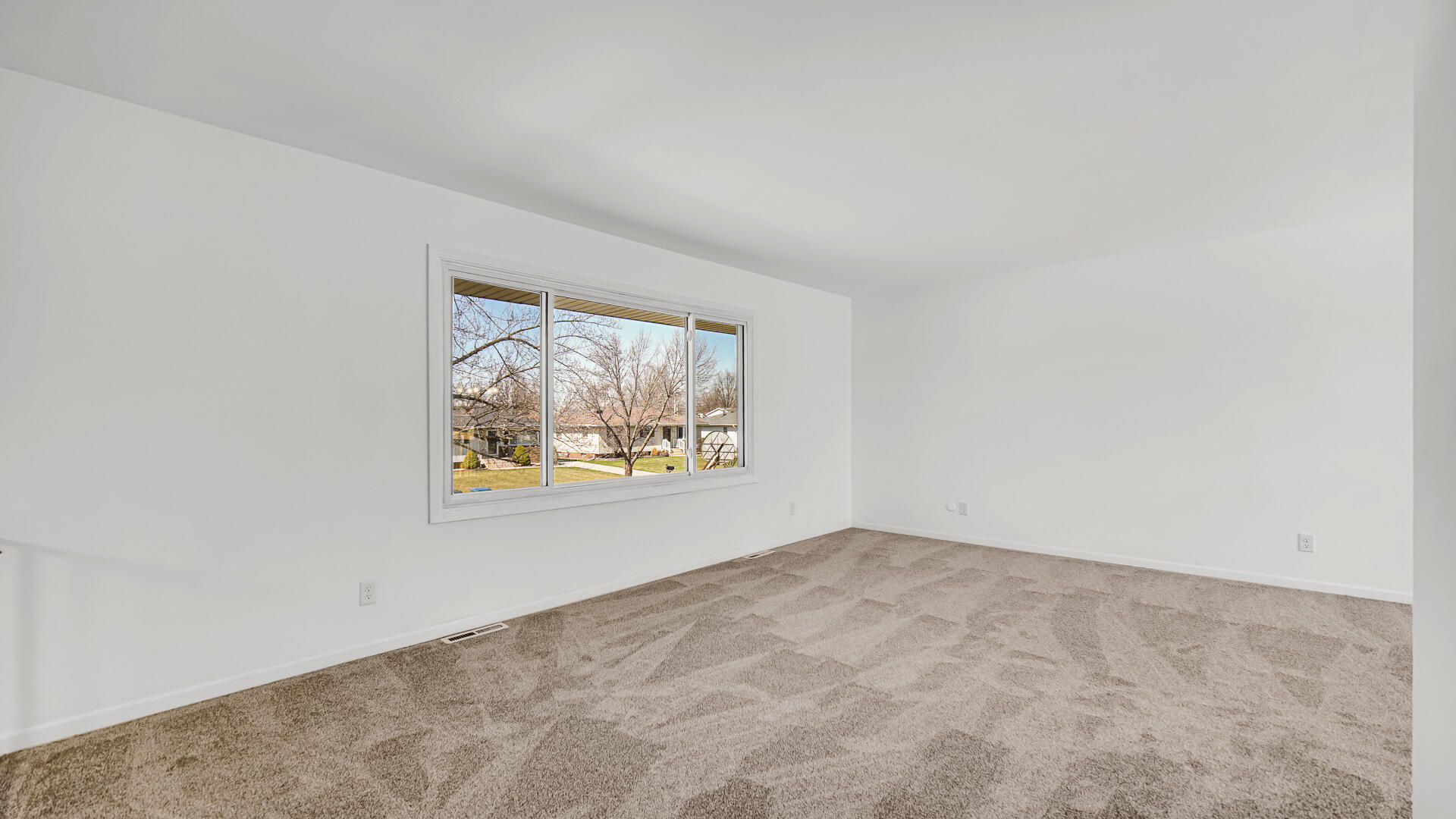 835 Tyler Avenue Dyer, IN 46311 - Photo 5 of 26 1920x1080