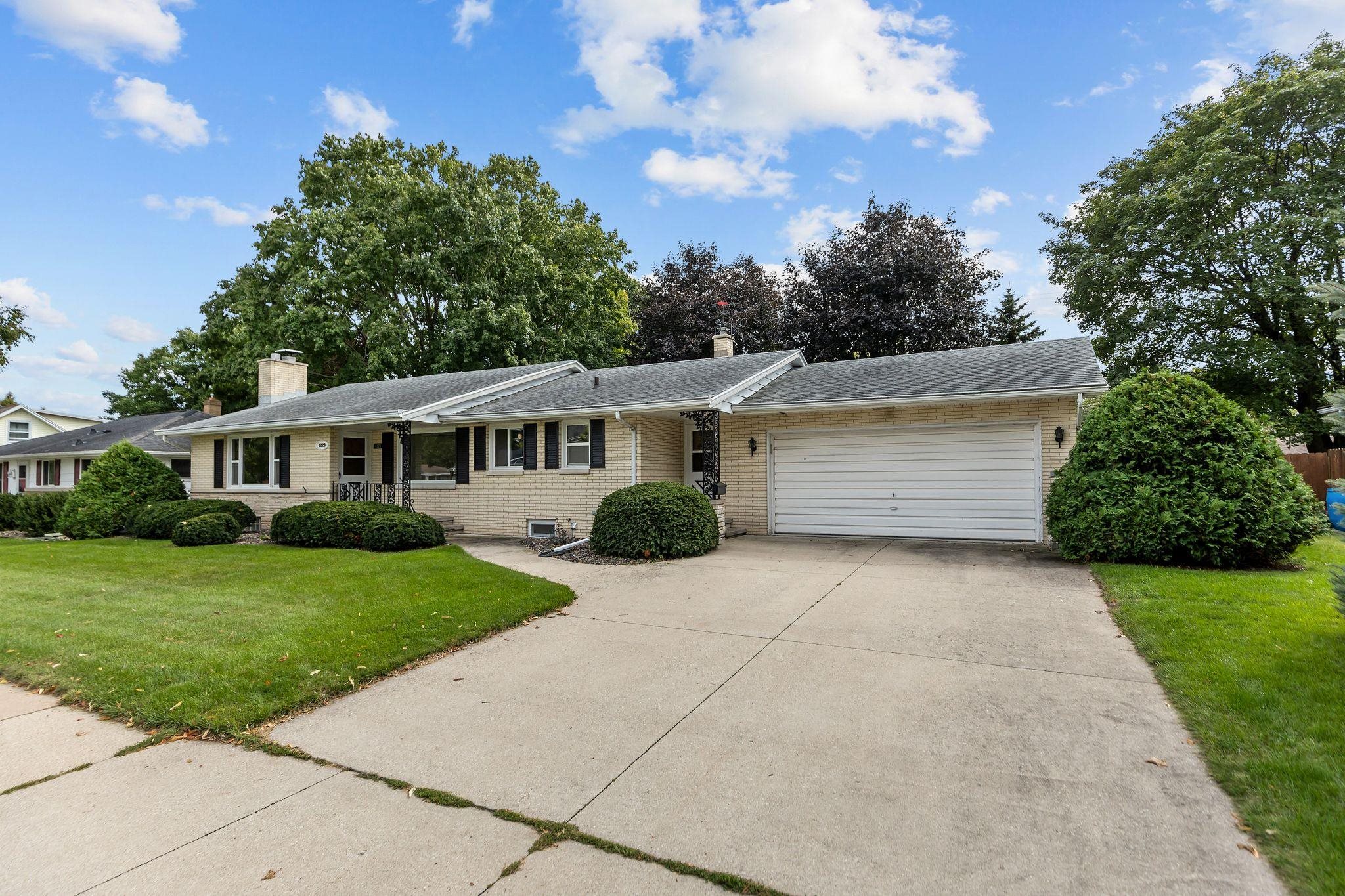 1229 East Pershing Street Appleton, WI 54911 - Photo 61 of 78 Gallery Image 61