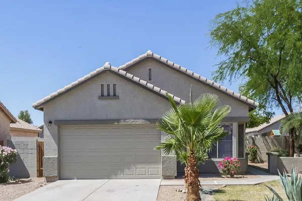 $2,225 | 6350 West Hilton Avenue, Phoenix, AZ 85043