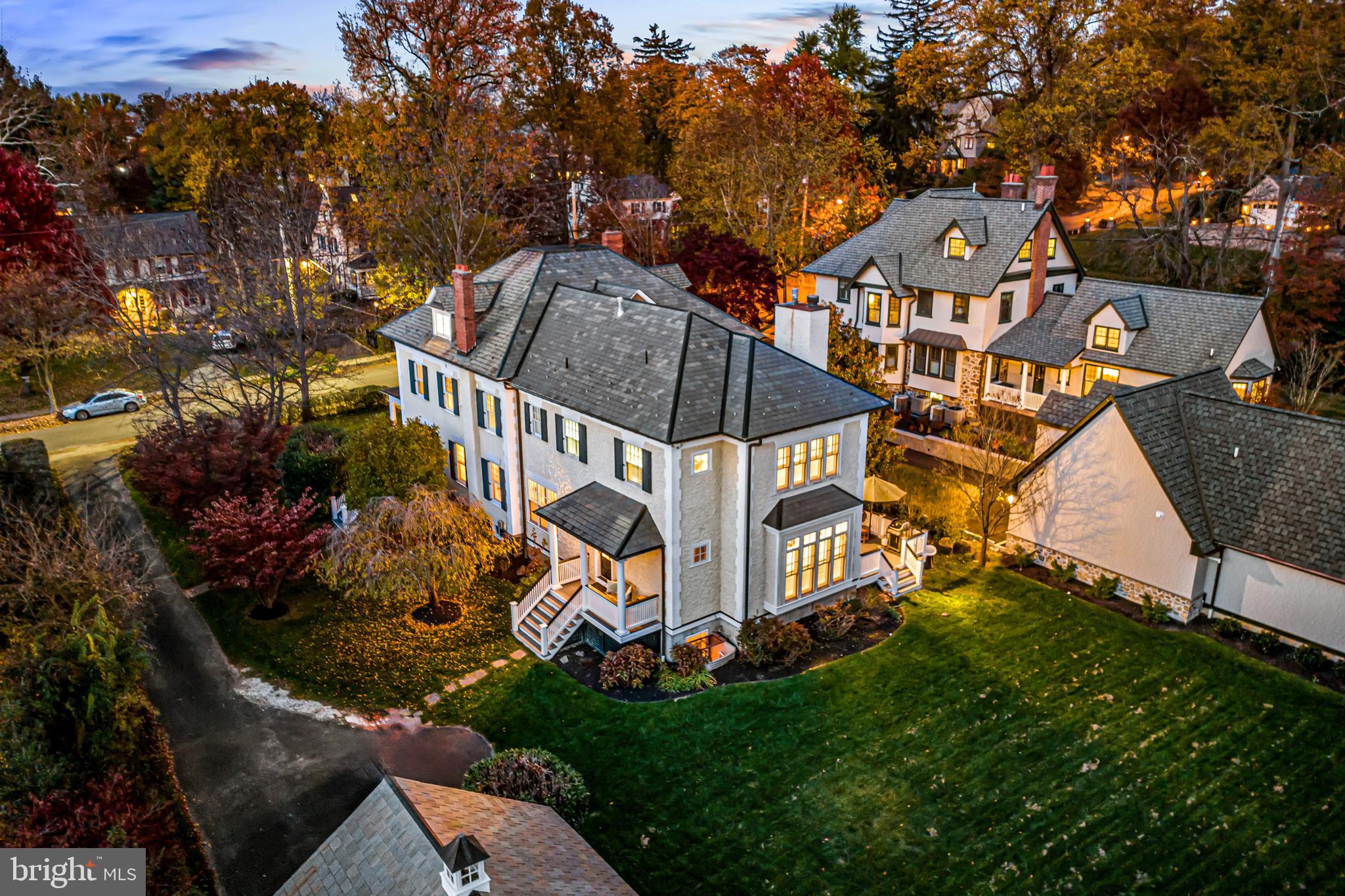 418 St Davids Road Wayne, PA 19087 - Photo 14 of 18 Private back yard