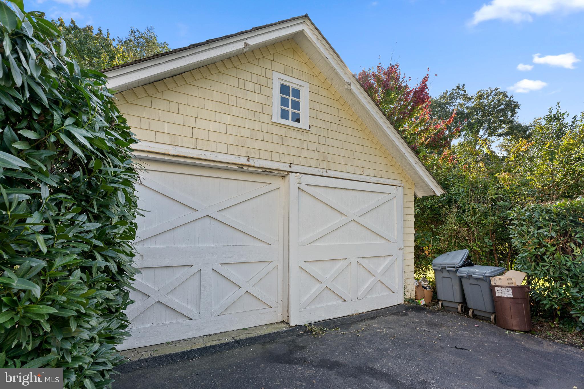 418 St Davids Road Wayne, PA 19087 - Photo 17 of 18 Detached garage