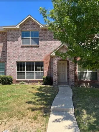 $2,350 | 2360 Calendar Court, Grand Prairie, TX 75050