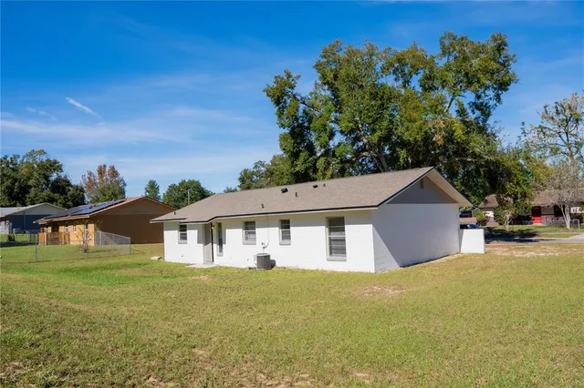 $1,525 | 434 West 17th Street, Apopka, FL 32703