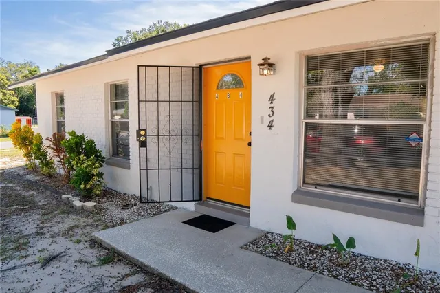 $1,525 | 434 West 17th Street, Apopka, FL 32703