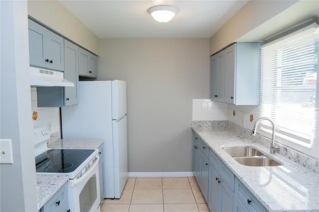 $1,525 | 434 West 17th Street, Apopka, FL 32703