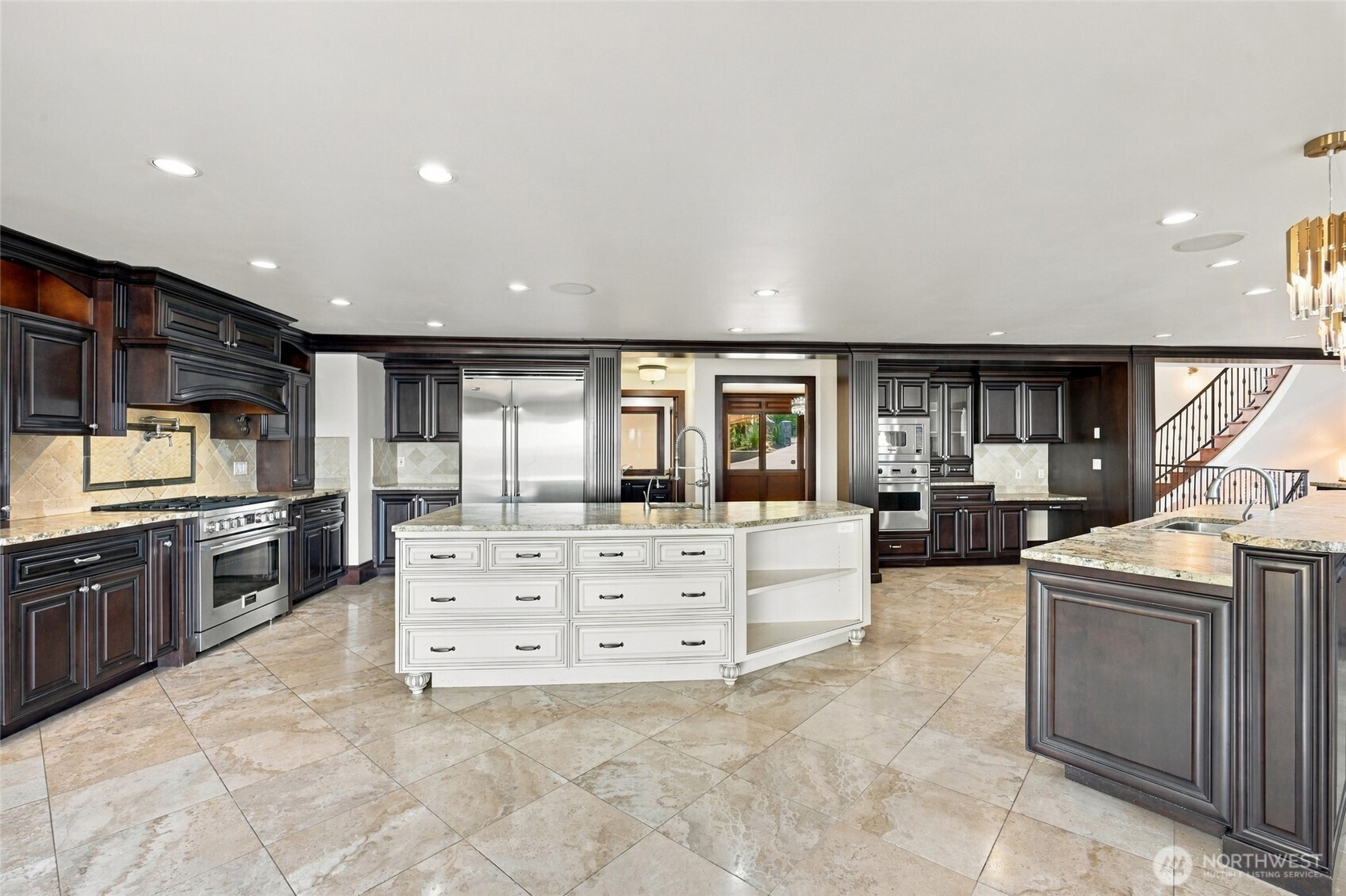 8711 Talbot Road Edmonds, WA 98026 - Photo 13 of 39 Gallery Image 13