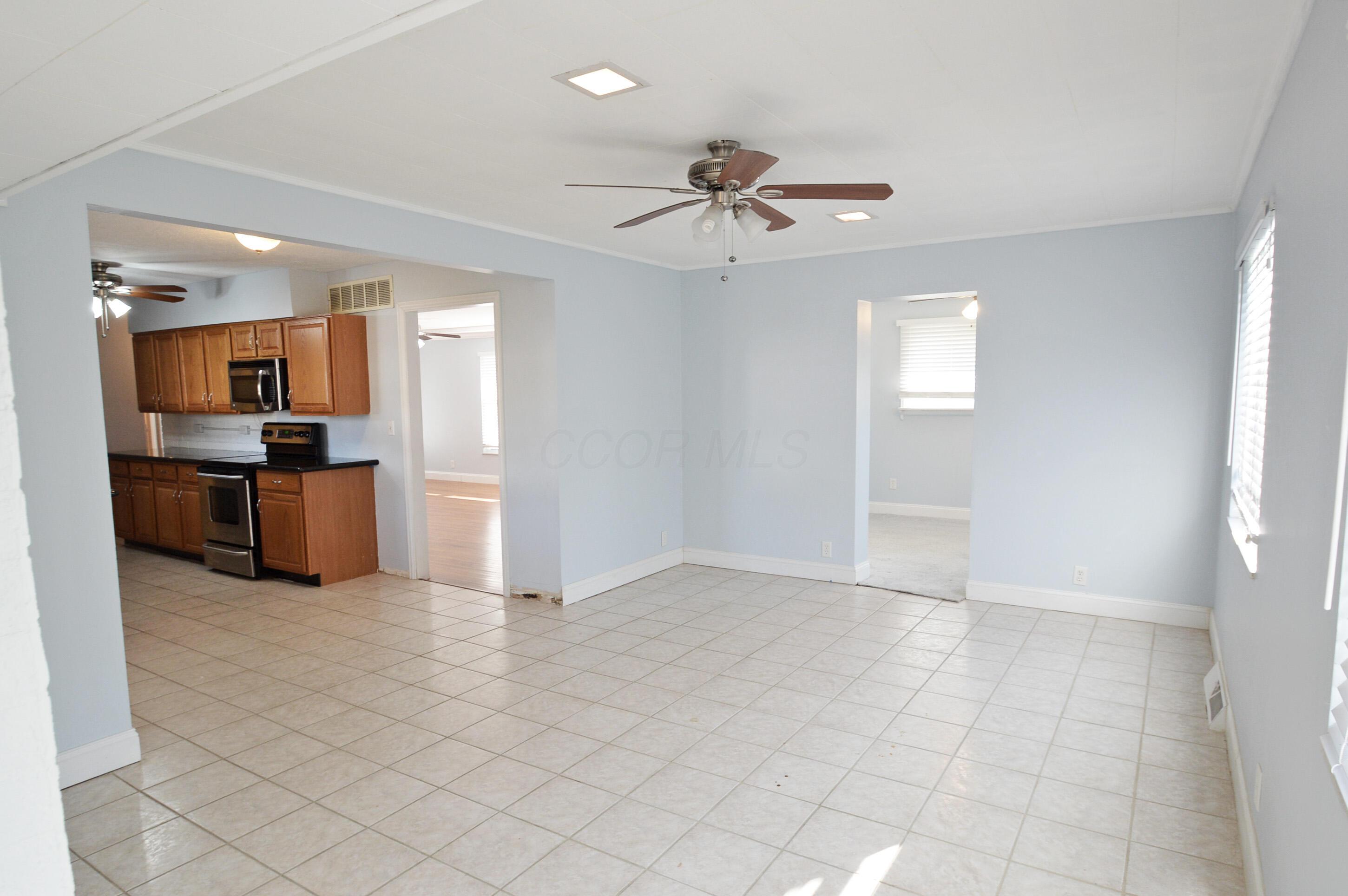 5138 Roberts Road Hilliard, OH 43026 - Photo 11 of 35 Dining Room B