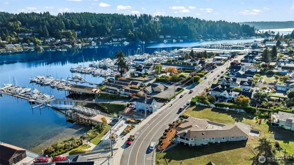 $2,349,000 | 3526 Harborview Drive, Gig Harbor, WA 98332
