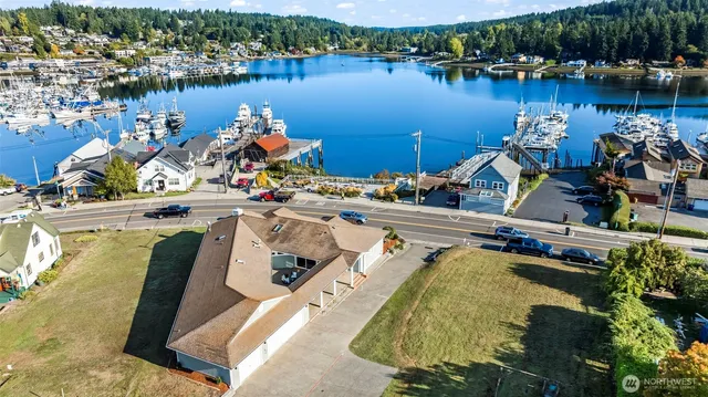 $2,599,999 | 3526 Harborview Drive, Gig Harbor, WA 98332