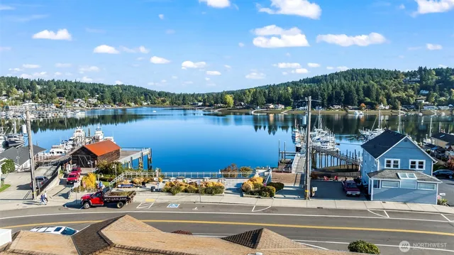$2,599,999 | 3526 Harborview Drive, Gig Harbor, WA 98332
