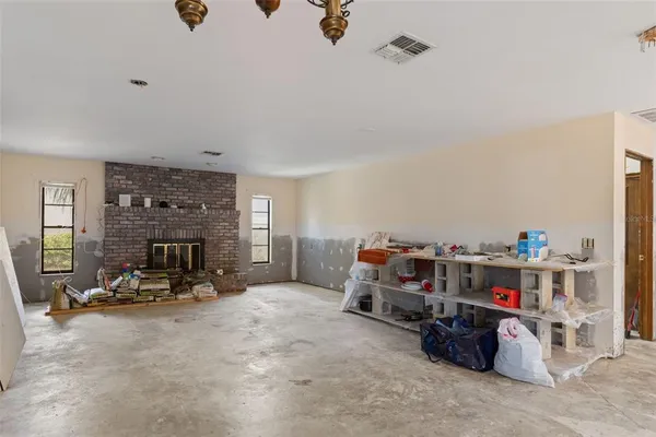 $360,000 | 5060 South Stetson Point Drive, Homosassa, FL 34448