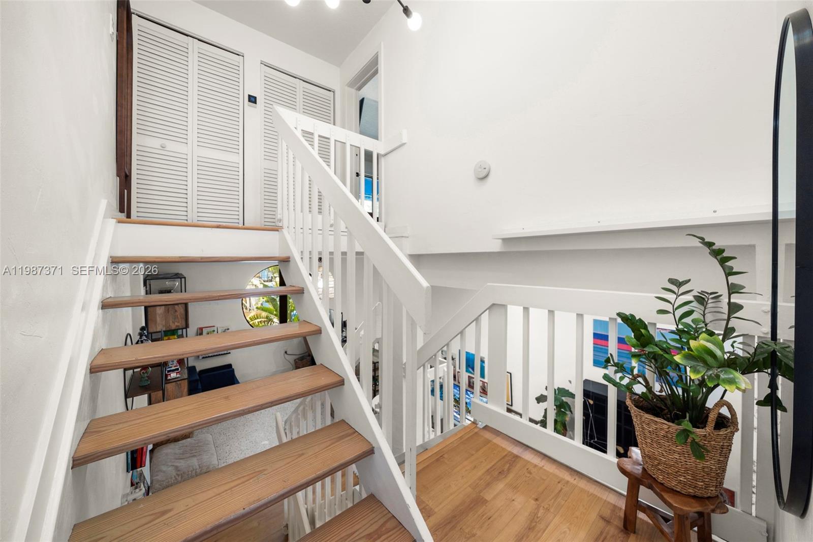 3237 Mary Street, Unit 6 Miami, FL 33133 - Photo 39 of 54 a view of entryway and hall