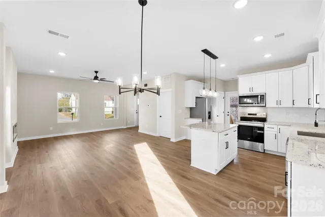 $299,900 | 906 Brunett Avenue, Gastonia, NC 28052