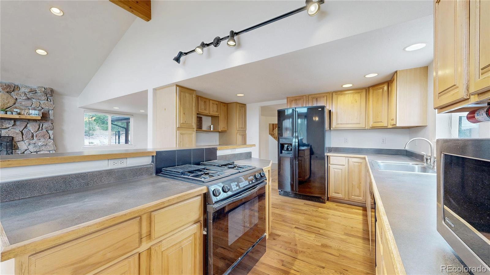 28730 Mountain View Road Conifer, CO 80433 - Photo 10 of 50