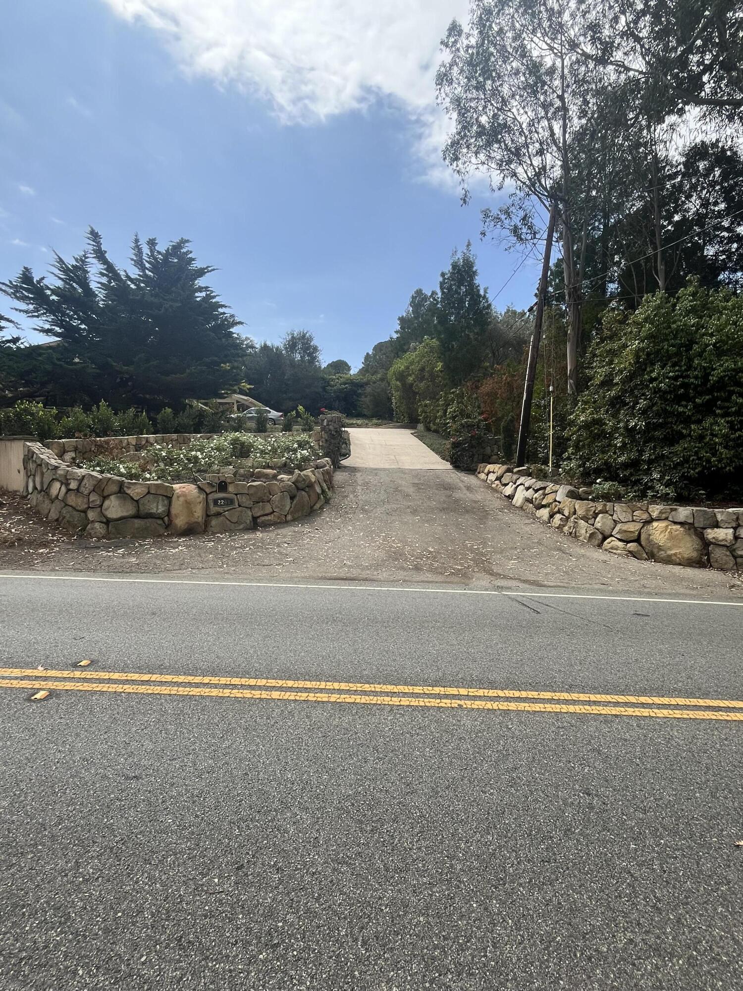 2240 Sycamore Canyon Road Montecito, CA 93108 - Photo 10 of 12 IMG_0622