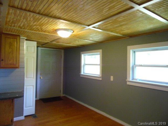38 Poteat Road Marion, NC 28752 - Photo 5 of 14 Gallery Image 5
