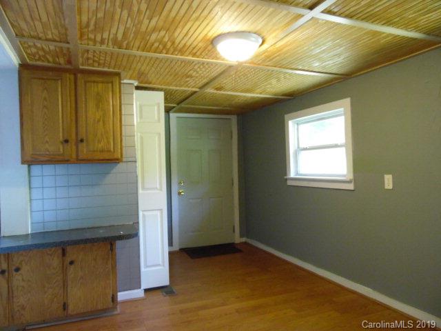 38 Poteat Road Marion, NC 28752 - Photo 6 of 14 Gallery Image 6