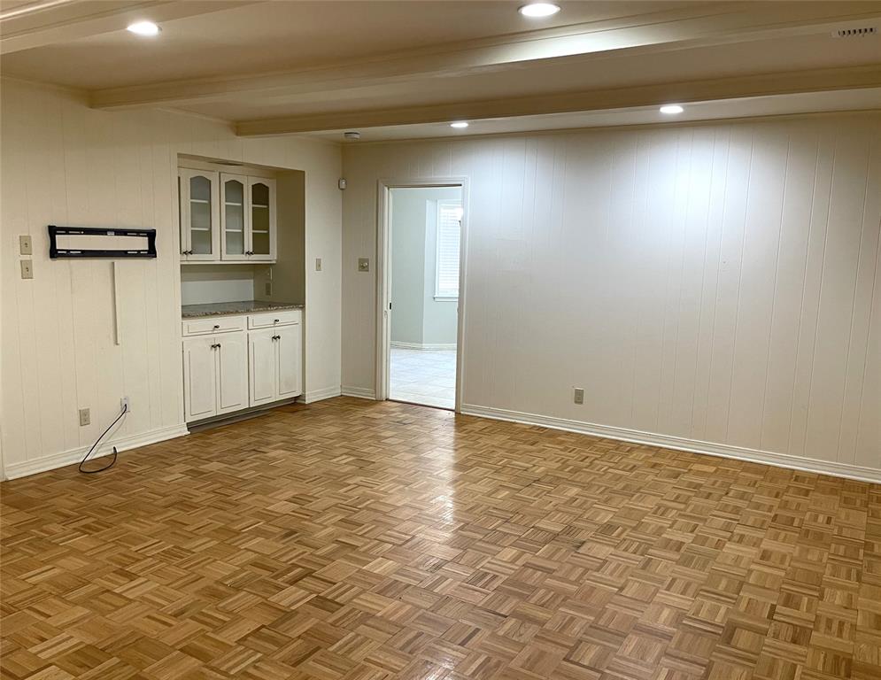 8418 Creswell Road Shreveport, LA 71106 - Photo 12 of 31 Spacious Living area-view 2 with built ins