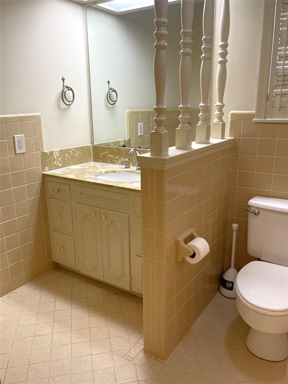 8418 Creswell Road Shreveport, LA 71106 - Photo 20 of 31 Primary Bath