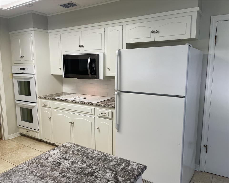 8418 Creswell Road Shreveport, LA 71106 - Photo 6 of 31 with Double Oven