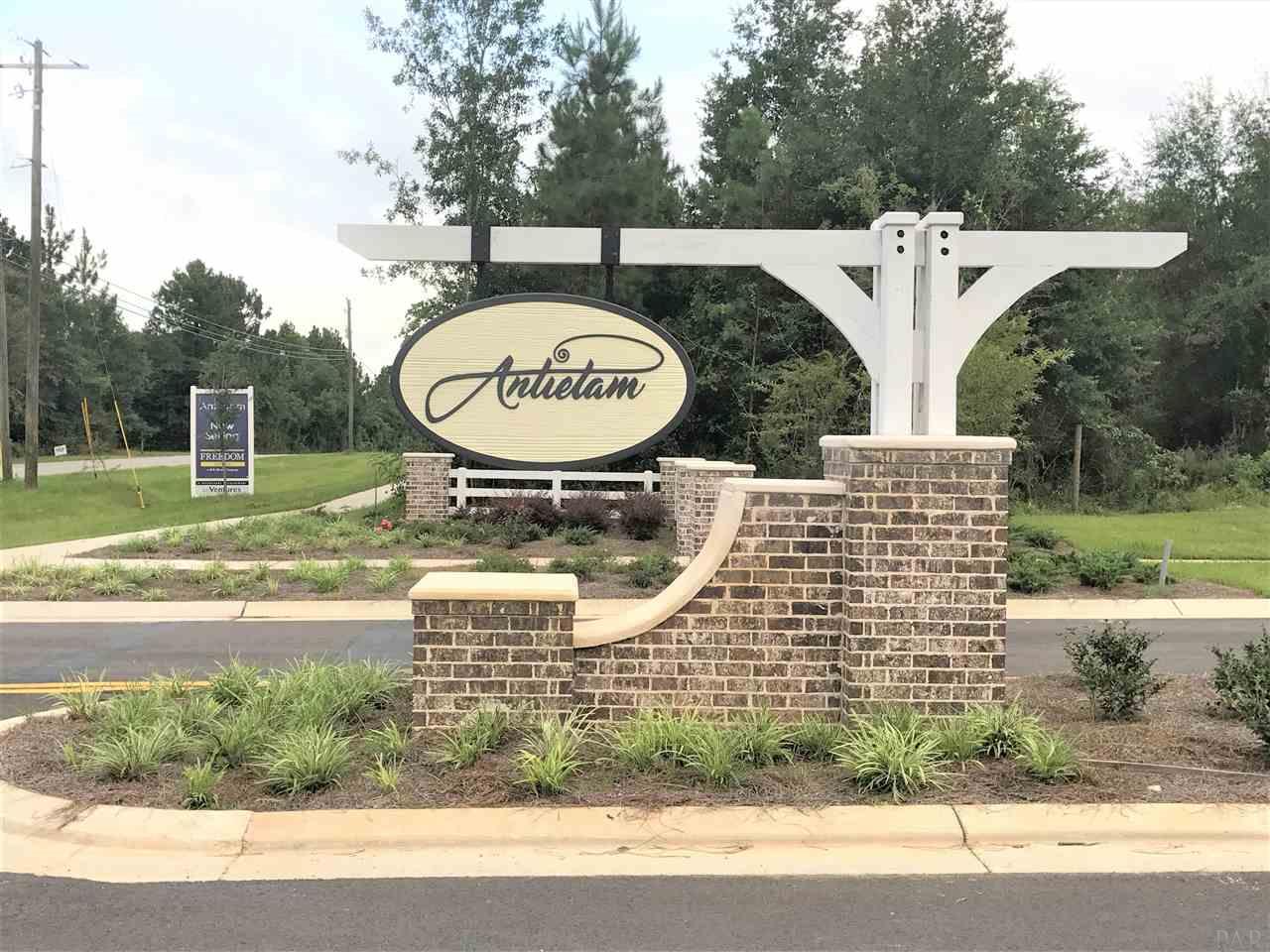 7943 Burnside Loop Pensacola, FL 32526 - Photo 2 of 25