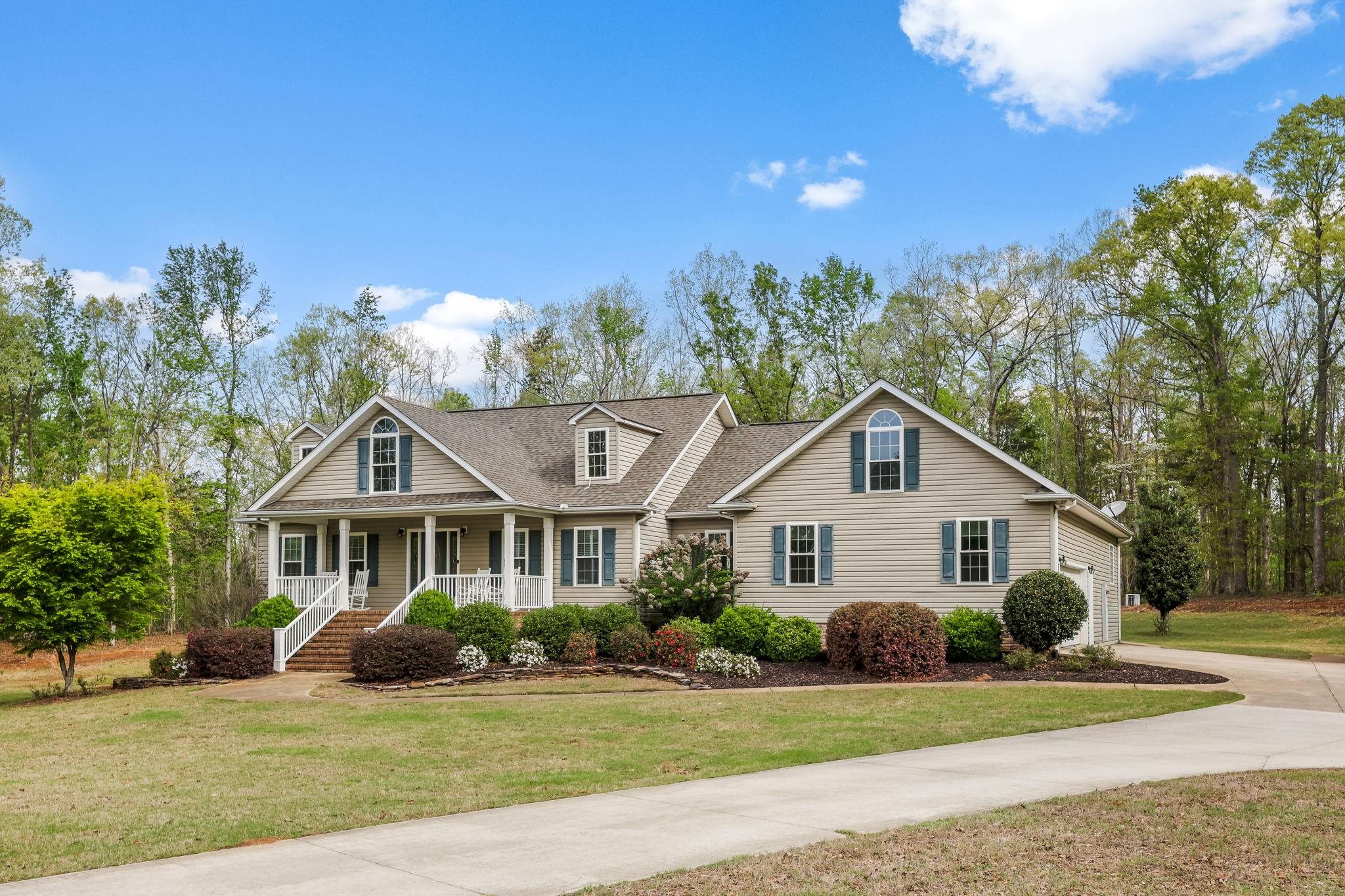 106 Allison Drive Fountain Inn, SC 29644 - Photo 3 of 47