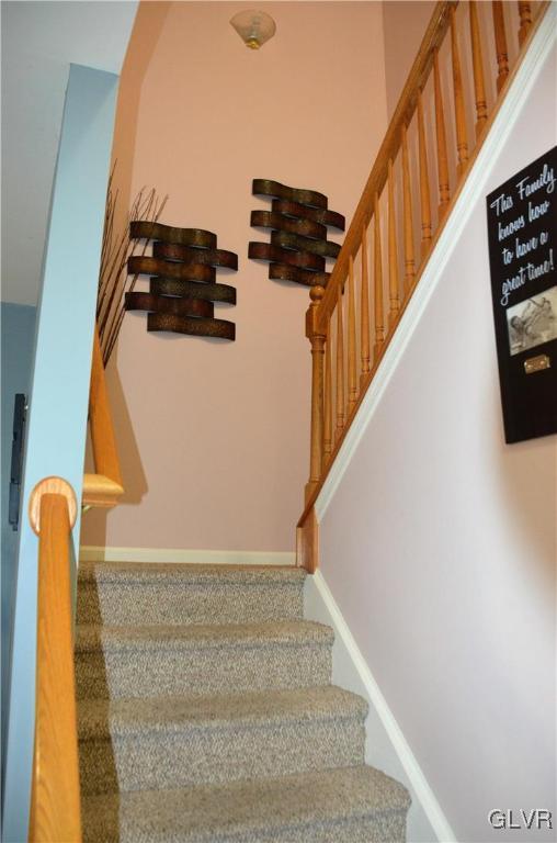 1228 Old Gate Road Northampton, PA 18067 - Photo 8 of 17 Gallery Image 8