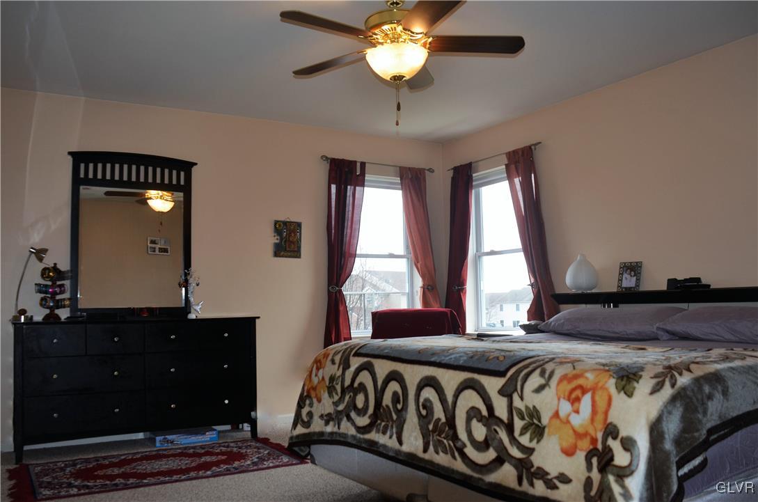 1228 Old Gate Road Northampton, PA 18067 - Photo 9 of 17 Gallery Image 9