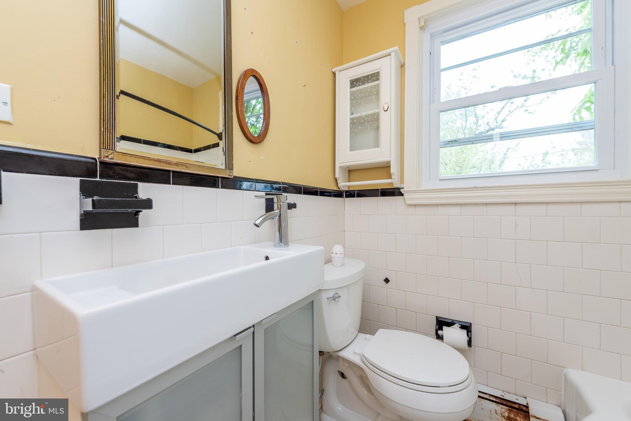318 Upland Road Baltimore, MD 21208 - Photo 18 of 28 Gallery Image 18