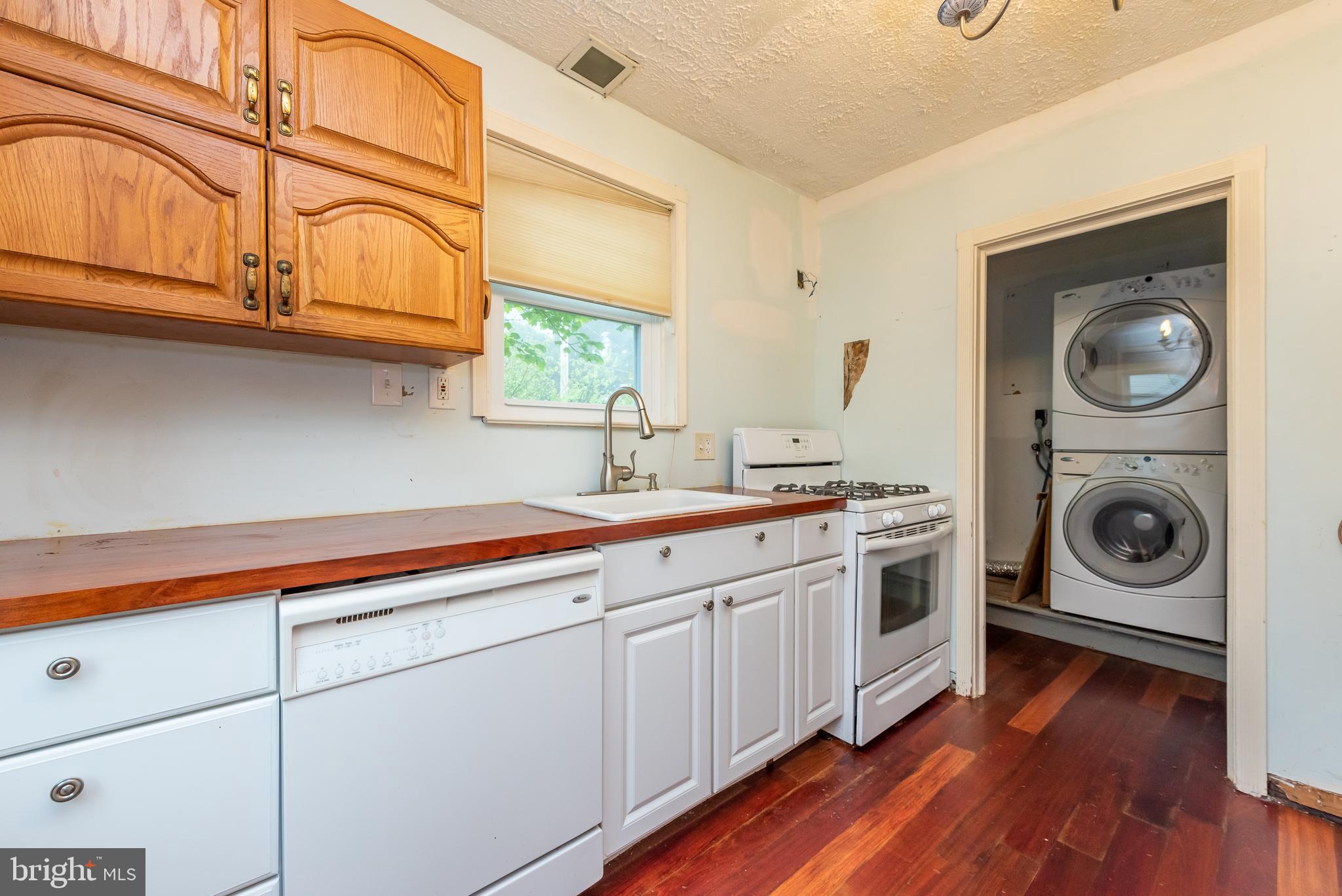 318 Upland Road Baltimore, MD 21208 - Photo 9 of 28 Gallery Image 9