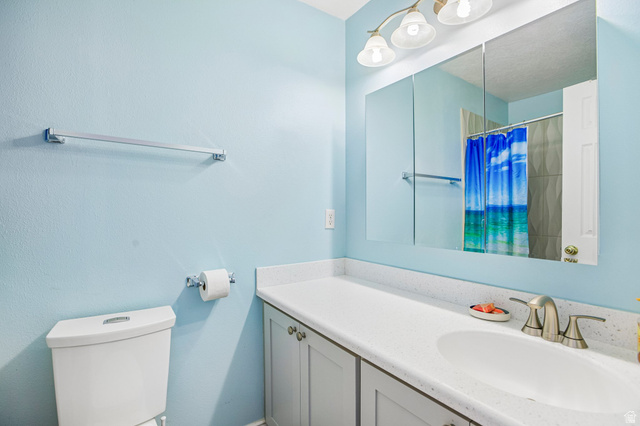 888 600 West, Unit 40 Provo, UT 84604 - Photo 9 of 19 Bathroom