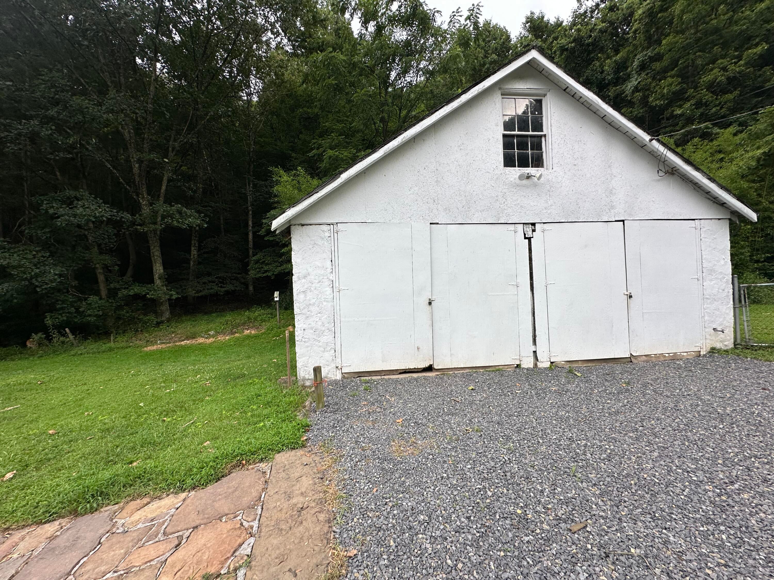 679 Pleasant Hill Road Princeton, WV 24739 - Photo 29 of 34 Gallery Image 29