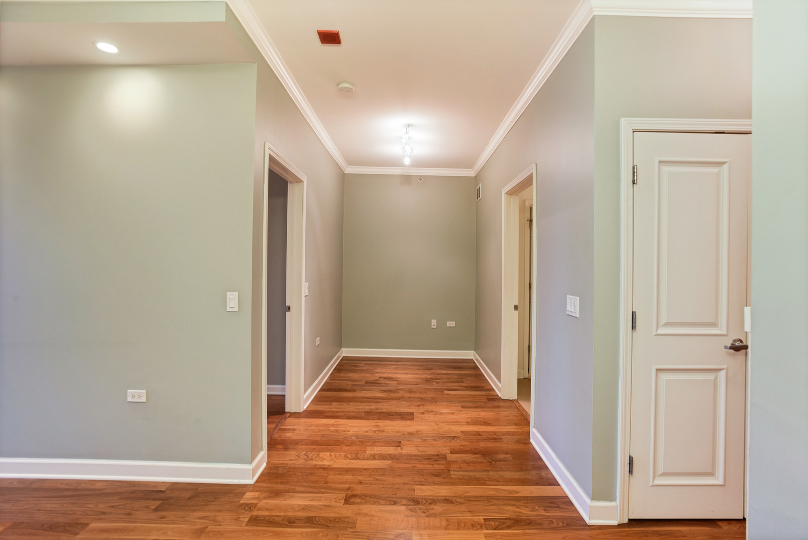 100 East 14th Street, Unit 1008 Chicago, IL 60605 - Photo 15 of 18