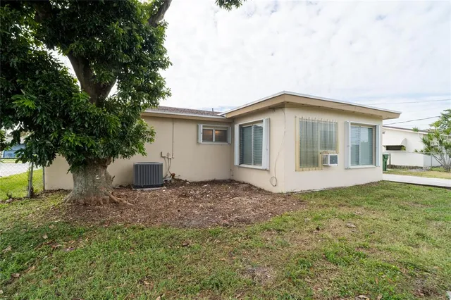 $525,000 | 6771 Southwest 10th Court, Pembroke Pines, FL 33023