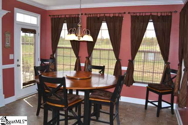 326 Caxton Farm Court Inman, SC 29349 - Photo 6 of 24 Gallery Image 6