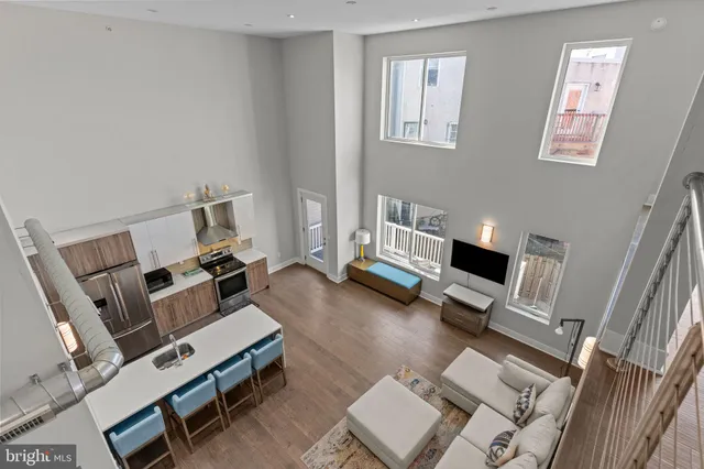 $450,000 | 1526 Ridge Avenue, Unit 4, Philadelphia, PA 19130