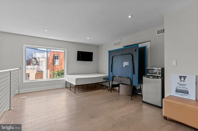 $450,000 | 1526 Ridge Avenue, Unit 4, Philadelphia, PA 19130