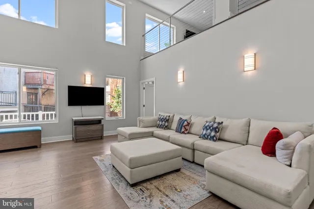 $450,000 | 1526 Ridge Avenue, Unit 4, Philadelphia, PA 19130