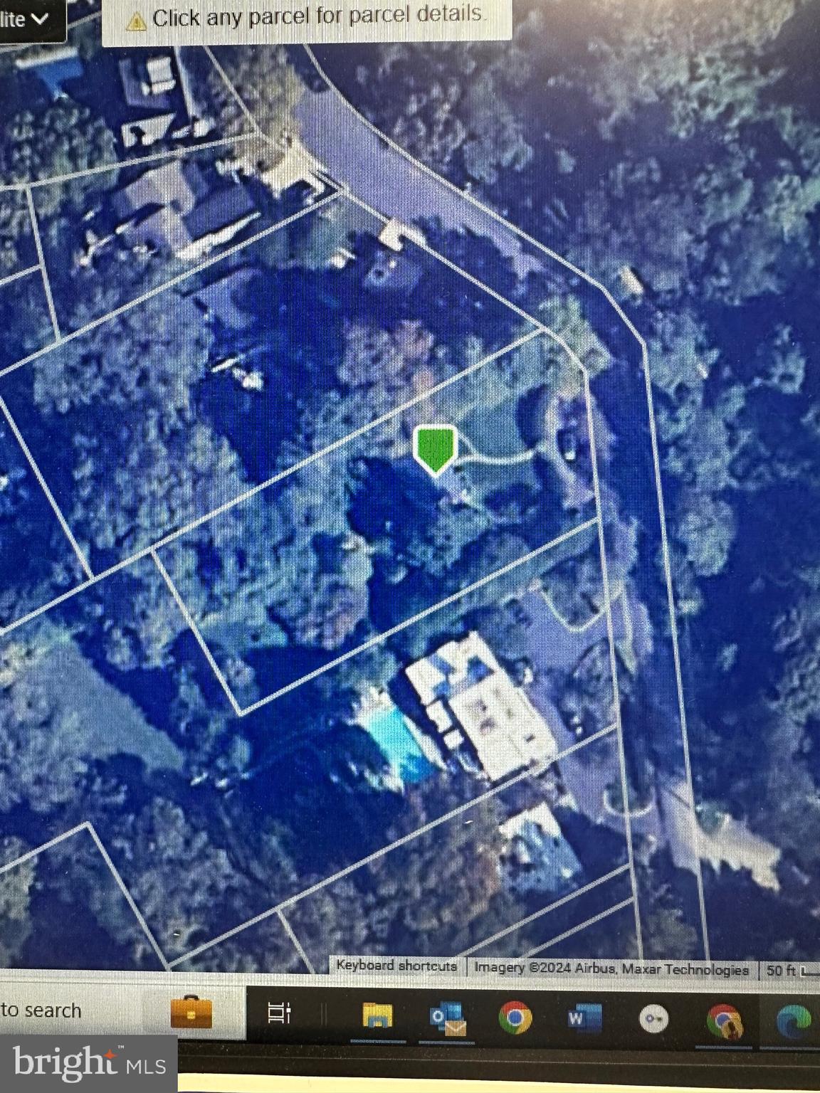 Footprint of lot with existing home on it