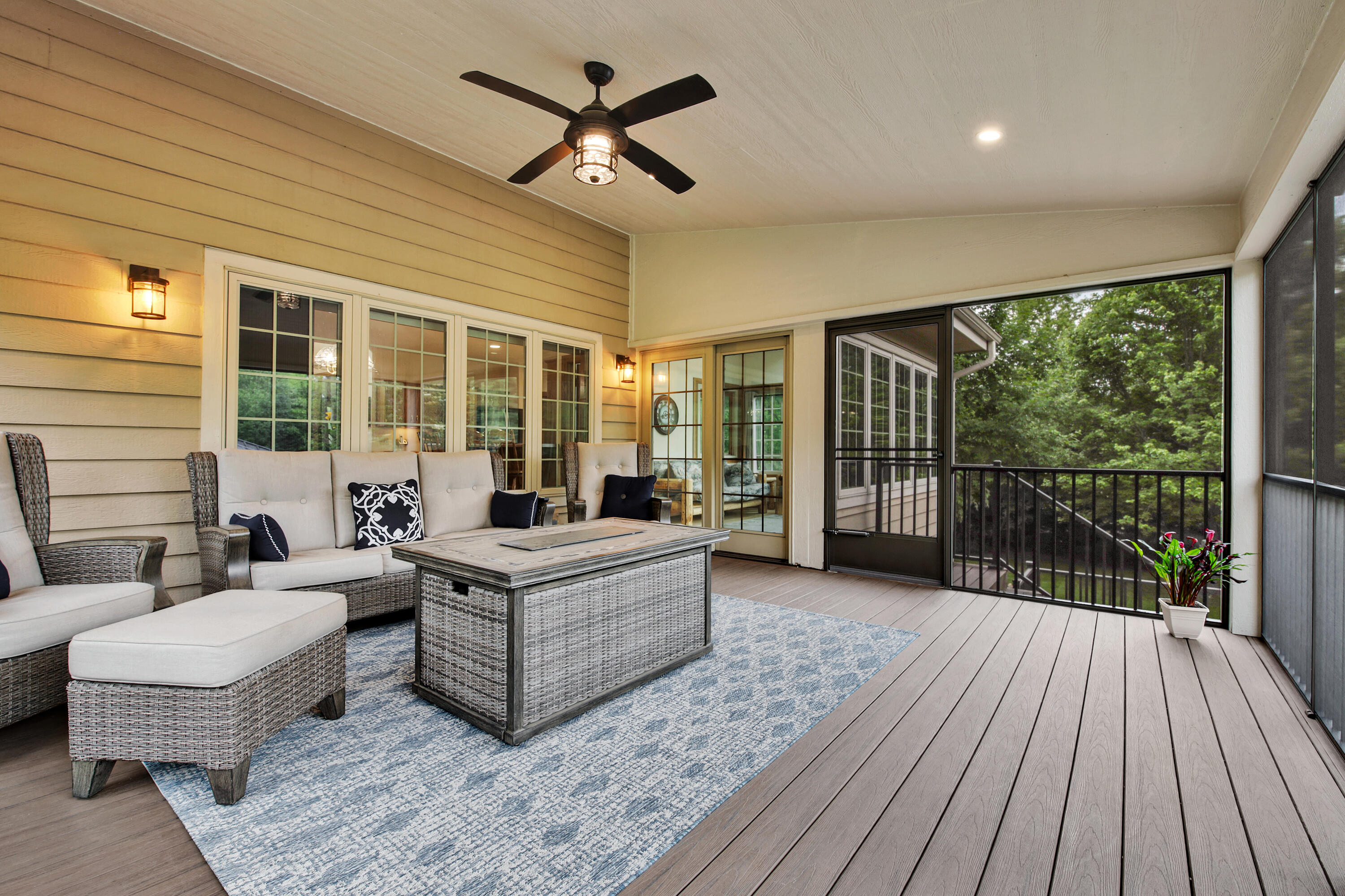 615 Kettle Ridge Richfield, WI 53017 - Photo 17 of 44 Screened Porch