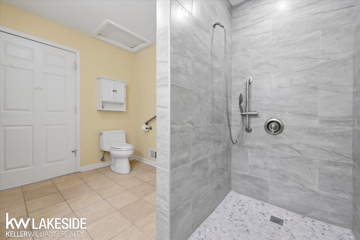 11563 Beaconsfield Road Washington, MI 48094 - Photo 15 of 25 50202507-b43da416-f47b-48f0-8468-fe579ced457d.JPG