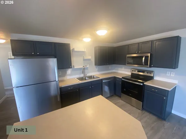$1,199,000 | 2531 Northwest Cedar Avenue, Unit 14, Redmond, OR 97756