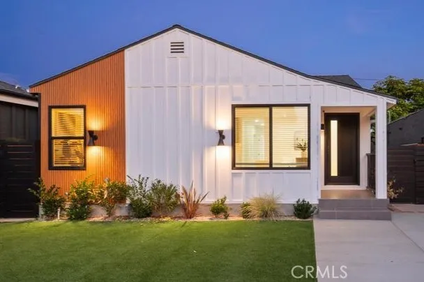 $1,799,000 | 12520 Gilmore Avenue, Los Angeles, CA 90066