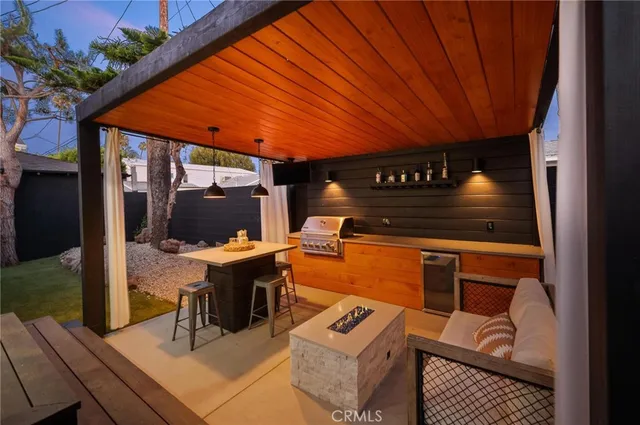 $1,799,000 | 12520 Gilmore Avenue, Los Angeles, CA 90066