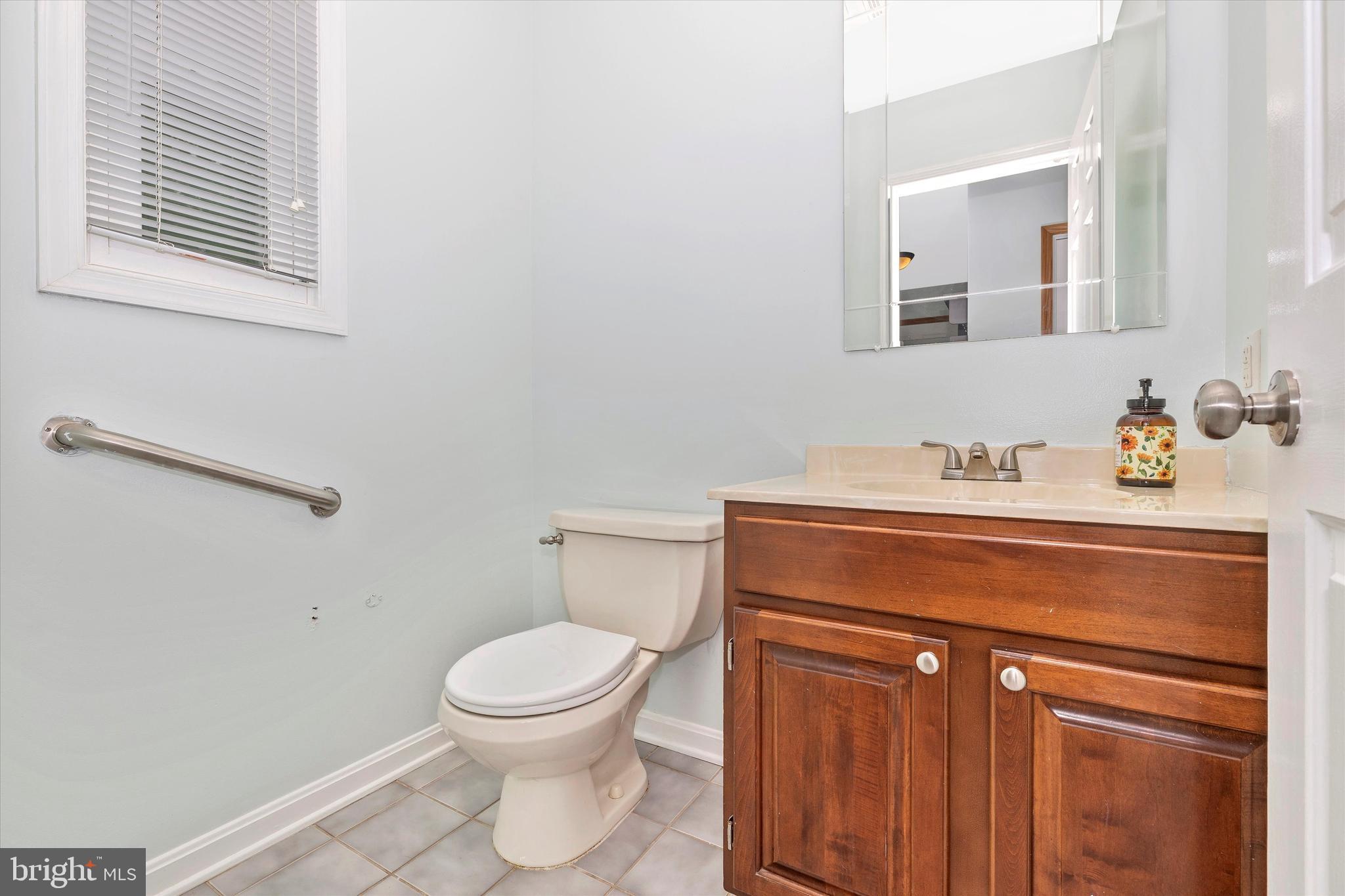 3245 Bullfrog Road Taneytown, MD 21787 - Photo 22 of 66 Powder Room