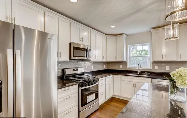 $2,900 | 5520 Lindsay Street, Golden Valley, MN 55422