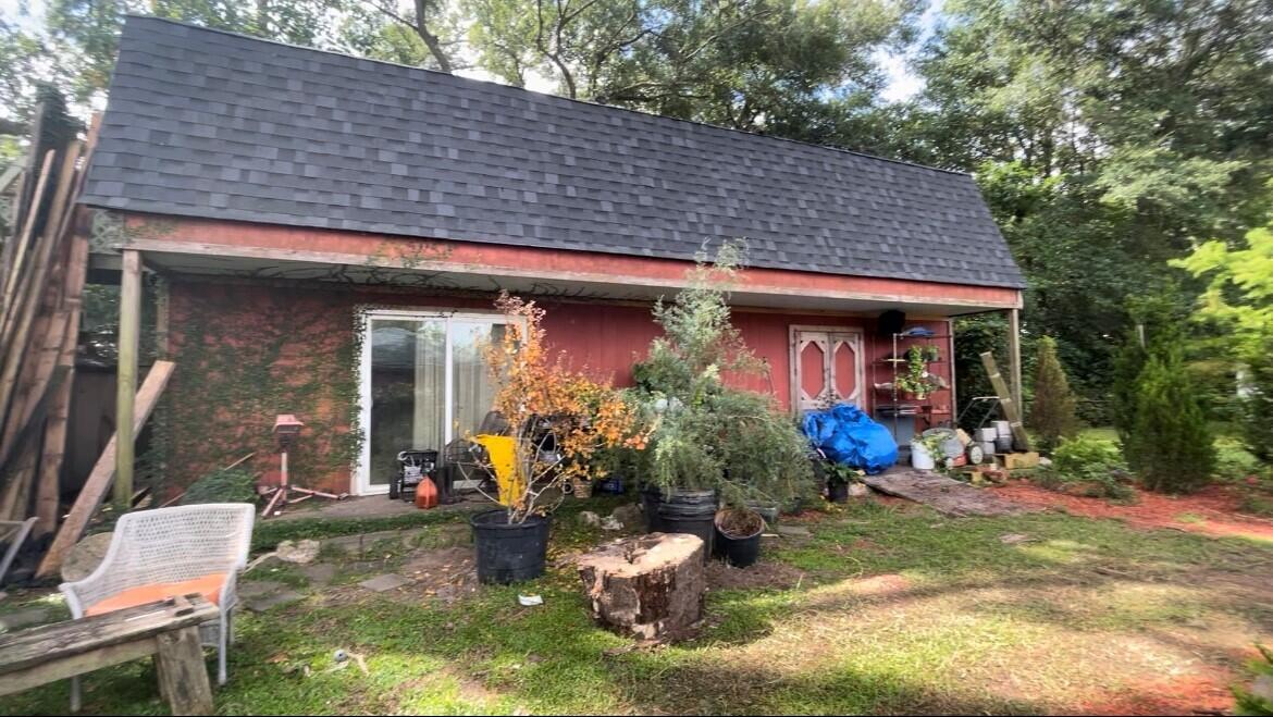 2115 Westrivers Road Charleston, SC 29412 - Photo 11 of 14 Barn