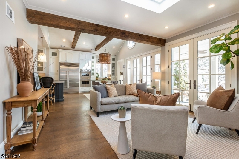 19 Hamilton Road Glen Ridge, NJ 07028 - Photo 13 of 48