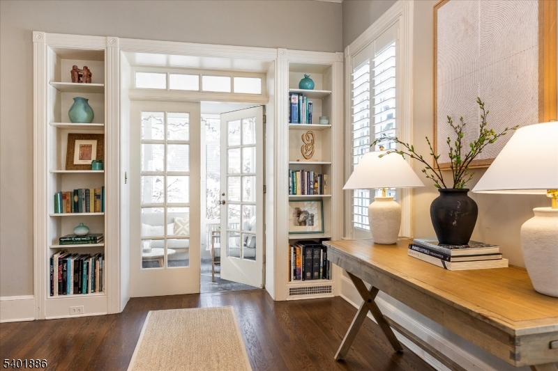 19 Hamilton Road Glen Ridge, NJ 07028 - Photo 22 of 48